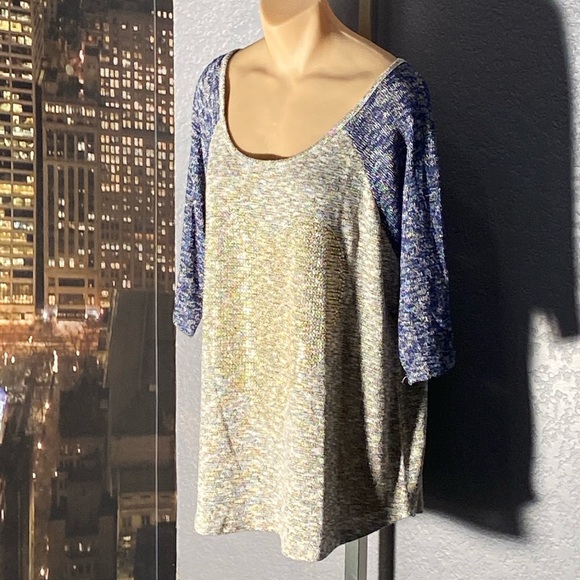 LANE BRYANT - blouse: knit asymmetric grey & blue s/s w stud silver 🩶- 14/16 - Picture 9 of 16